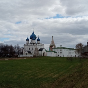 Подпольные советские миллионеры из Суздаля, КГБ и Голливуд
