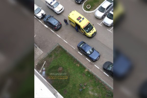 Во Владимире девушка выпала с балкона