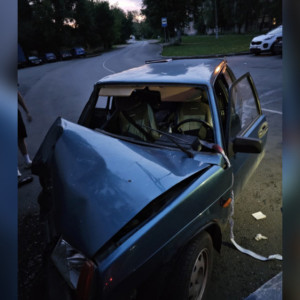 Во Владимире водитель «Лады» влетел в фуру