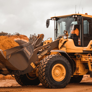 Во Владимирской области работающих на М-12 водителей самосвалов уволили без их ведома