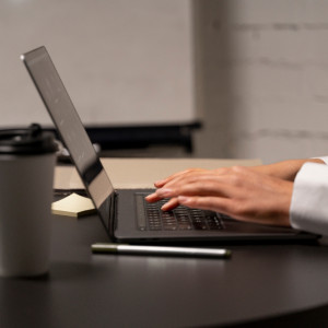 Для 60% жителей ЦФО важен гибкий график на первой работе