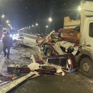 После ДТП под Вязниками по дороге разлетелись гробы с трупами