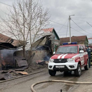Из сгоревшего дома в Юрьевце спасли двух человек