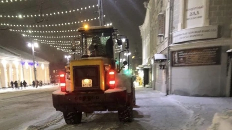 Владимирцев призвали убрать машины с 13 улиц ради уборки снега