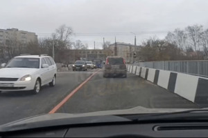 Жители показали на видео обновленную часть Павловского моста