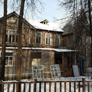 Чиновники отменили решение о сносе сказочного терема в Кольчугино