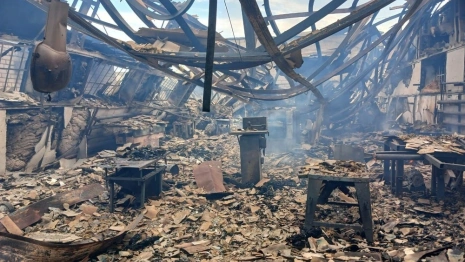 В Муроме сгорел мебельный склад