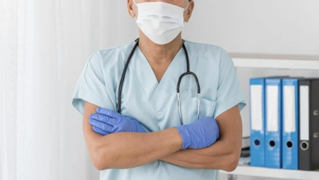 Фельдшера из Коврова оштрафовали на 150 тыс. рублей за слив информации о смерти людей