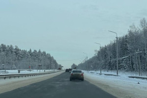 Двое парней пострадали во влетевшем в опору моста внедорожнике в Александрове