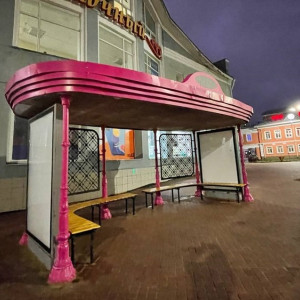 В Муроме остановку решили украсить картинами местного художника