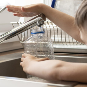 Жители двух владимирских деревень пили воду с железом