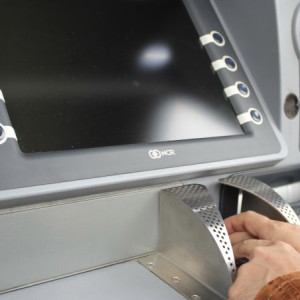 Во Владимире студенты-волонтеры убедили бабушку не переводить 300 тыс. рублей мошенникам