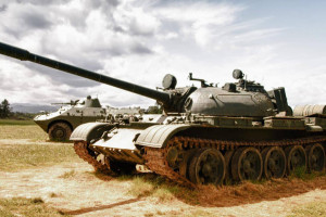 В Лакинске у Вечного огня поставят танк