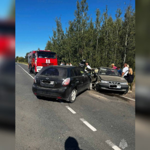 Под Суздалем столкнулись 2 авто: пострадал минимум один человек