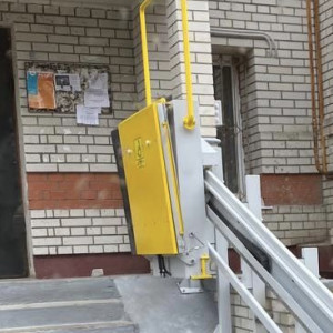 В Гусь-Хрустальном инвалида-колясочника оставили без пандуса в доме