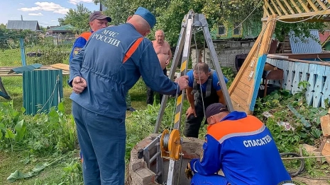 Под Камешково из колодца достали тело мужчины