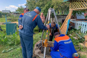 Под Камешково из колодца достали тело мужчины