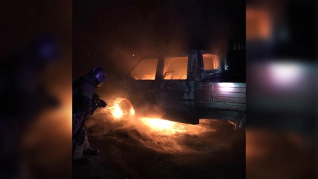 Во Владимирской области пикап сгорел дотла