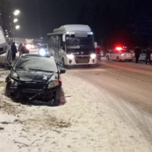 Во владимирском микрорайоне опрокинулся микроавтобус с пассажирами
