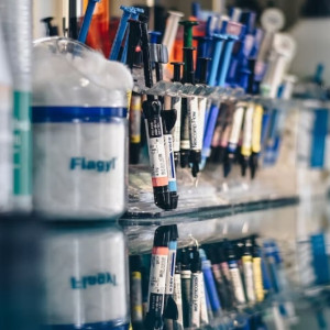 Иммунолог рассказал, когда в России появится «цербер»