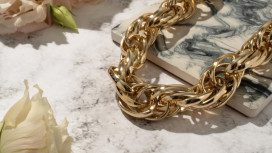 Мошенники украли золото и деньги у 19-летней и 17-летней жительниц Владимира