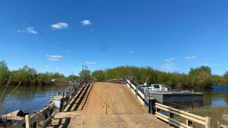 В Вязниках спустя 3,5 недели вернули понтонный мост через Клязьму