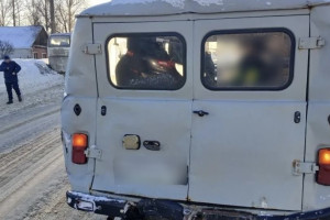 На М-7 во Владимирской области автобус с пассажирами в салоне влетел в УАЗ