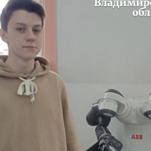 Во Владимире школьник разработал программу для робота-лаборанта