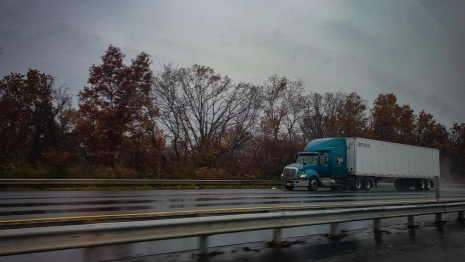 Во Владимирской области осудили серийных налетчиков на фуры на трассе М-7