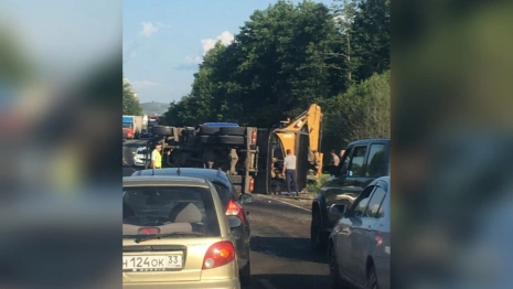 В ДТП с фурой под Муромом 3 человека пострадали и 1 погиб