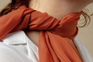 В Гусь-Хрустальном у продавца платков отсудили деньги за торговлю контрафактом