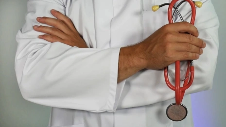 Лишенным премий медикам скорой во Владимире пригрозили уголовным делом