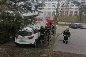 Во Владимире сгоревшая машина у Белого дома принадлежала Инне Дыровой
