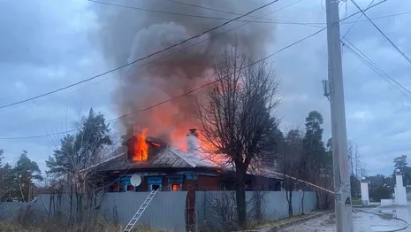 В Киржаче пожар пожар охватил частный дом на улице Десантников