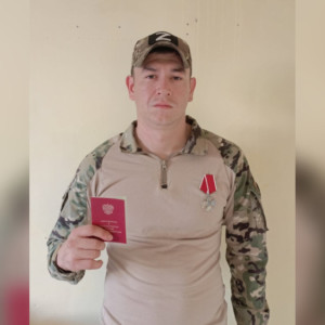 Получившего ранение в зоне СВО бойца из Владимирской области наградили орденом Мужества