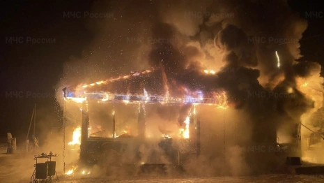 На Двориковском шоссе в Александрове сгорел магазин