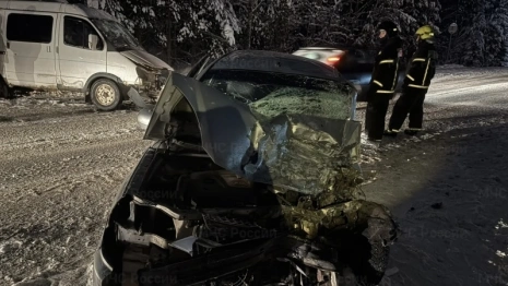 В Киржаче машину разворотило после ДТП с 3 авто