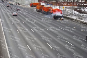 Момент смертельного ДТП с владимирской иномаркой на МКАД попал на видео