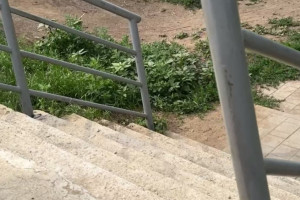 Во Владимире в сквере Сперанского отремонтируют новую лестницу