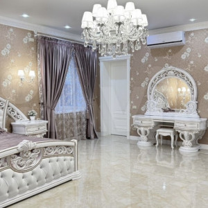 В селе под Суздалем выставили на продажу коттедж за 100 млн рублей