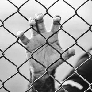 Во Владимире 22-летнего извращенца задержали за домогательства к женщине