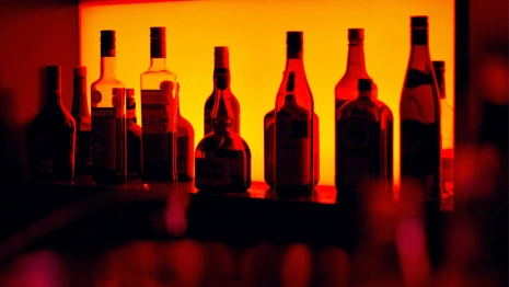 Во Владимирской области запретили продавать алкоголь возле военкомата