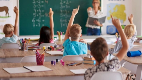 «Троллил 10-классник». Владимирские учителя вспомнили необычные истории из школы
