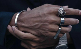 В Коврове мужчина вызвал спасателей из-за застрявших на пальце перстнях