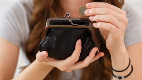 В России минимальную зарплату могут увеличить в два раза 
