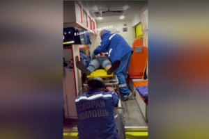 В Коврове спасатели помогли достать пострадавшего в ДТП мужчину 