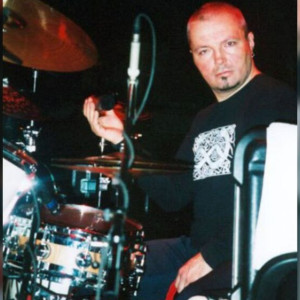 В Москве умер экс-барабанщик «Би-2»