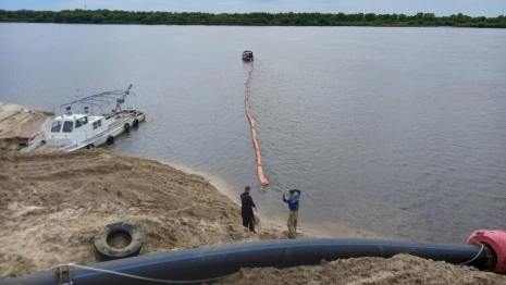 Спасатели раскрыли подробности разлива нефти на Оке под Муромом