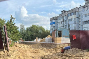 Во Владимире начали строить дом без разрешения чиновников