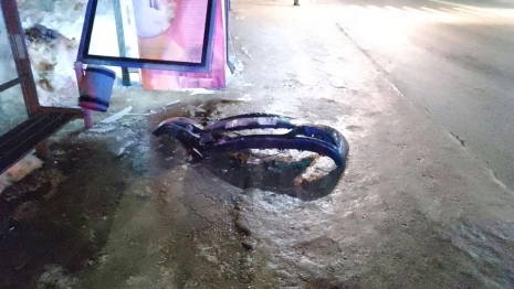 Во Владимире врезавшийся в остановку водитель сбил двух маленьких детей